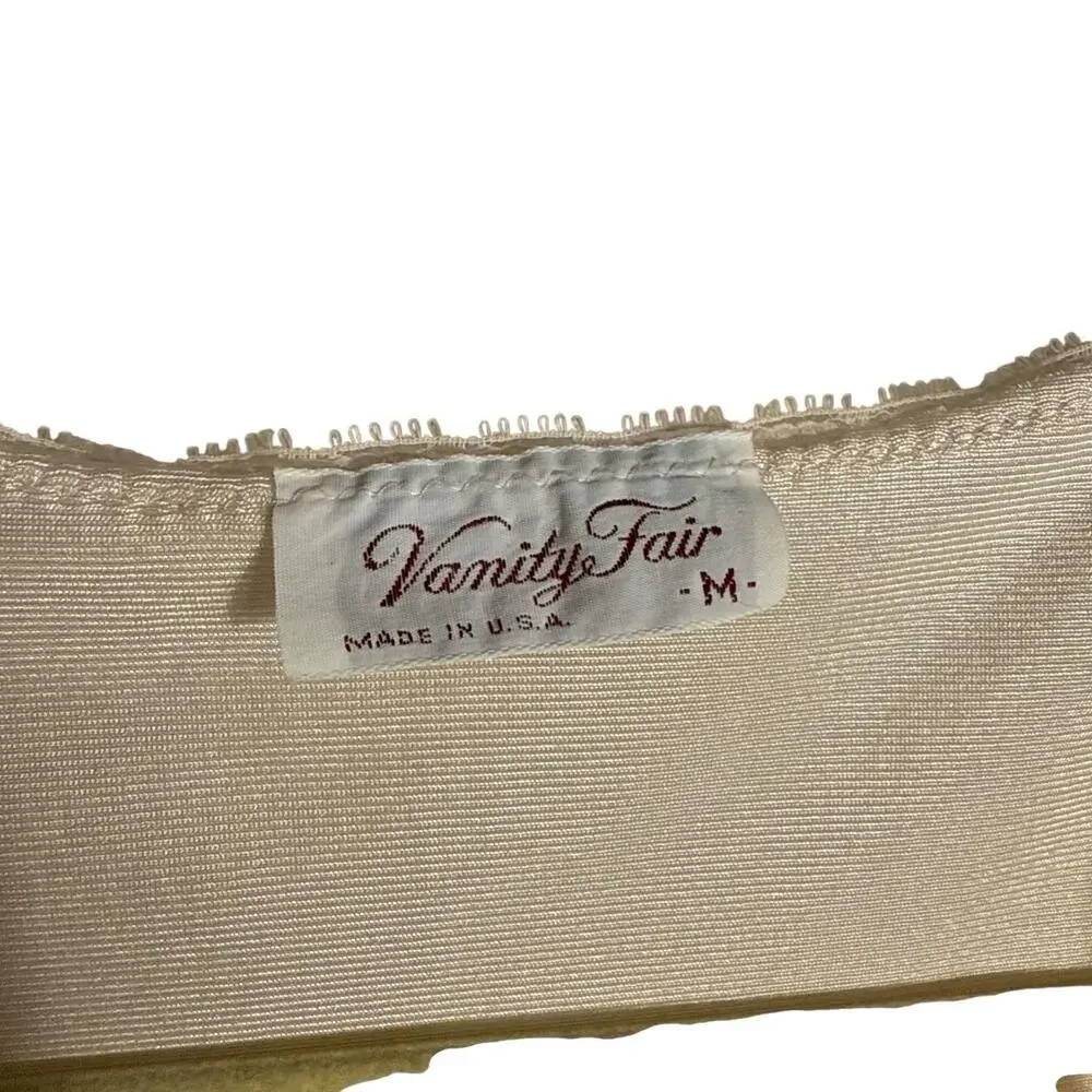 VTG Light Peach Vanity Fair Nylon Long Nightgown Lace Neck Size Medium Womenss